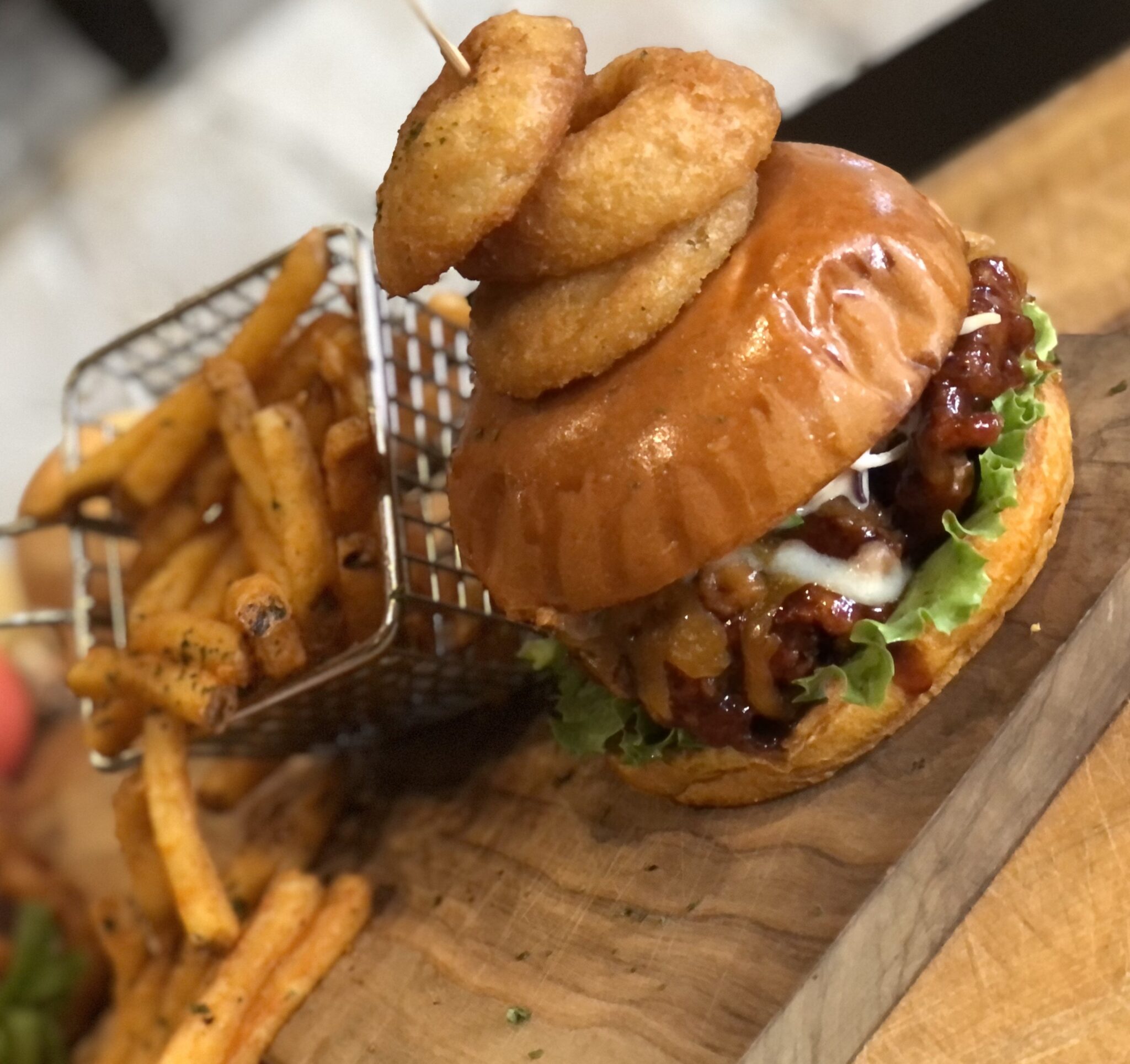 Crunchy Balsamic BBQ Chicken Sandwich - Rizzoni Italiano